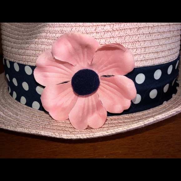 Sparkly Pink Minnie Mouse hat - Picture 10 of 12